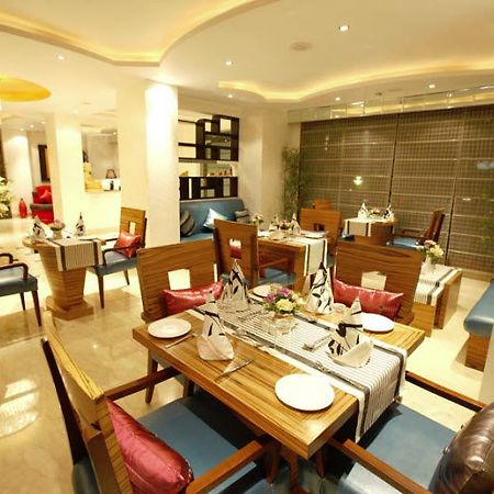 Hotel Star Rocks New Delhi Exterior photo
